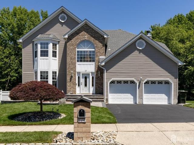 House for sale in Cliffwood, New Jersey