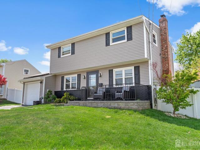 House for sale in Cliffwood, New Jersey