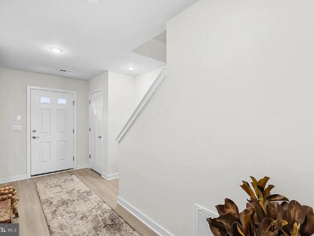 Townhouse for sale in Bunker Hill, West Virginia