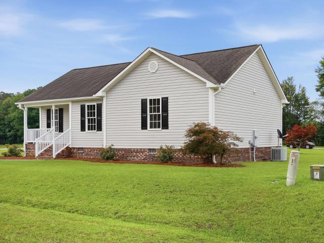 House for sale in Four Oaks, North Carolina