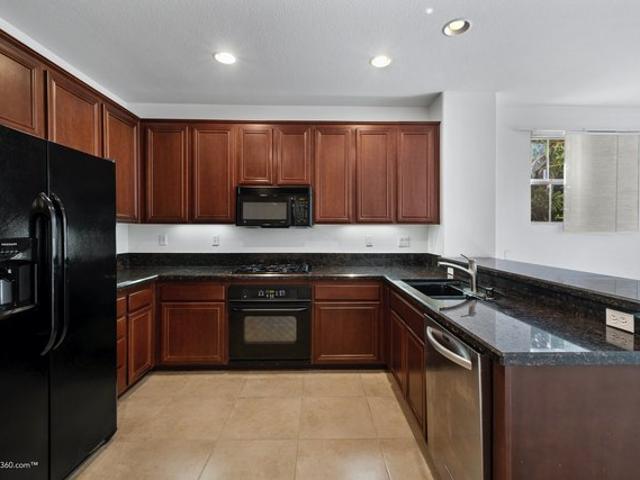 Townhouse for rent in Santee, California