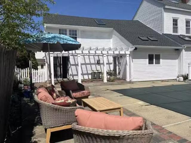 Apartment for rent in Beverly