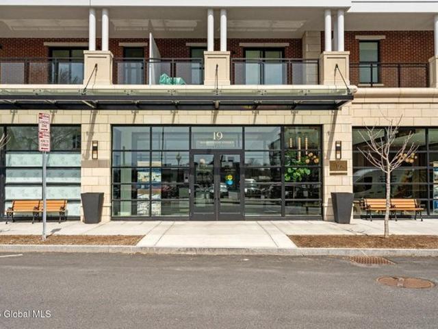 Condo for sale in Saratoga, New York