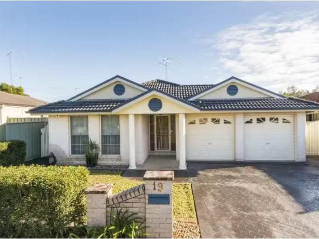 House for rent in Glenmore Park, Sydney