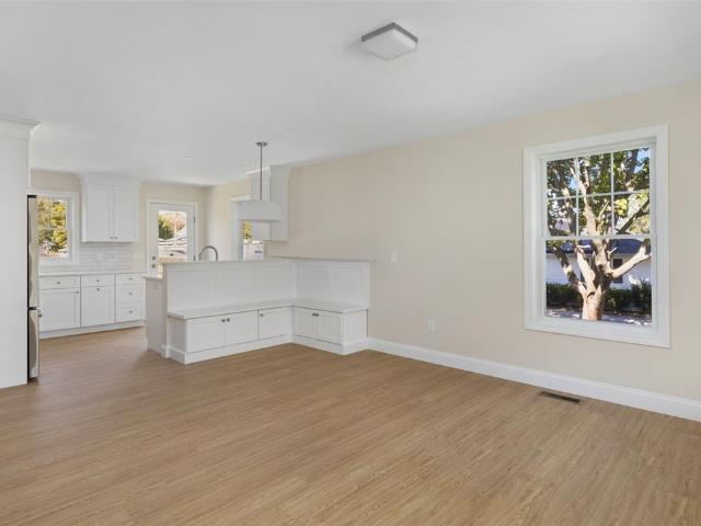 Condo for sale in Warwick, Rhode Island