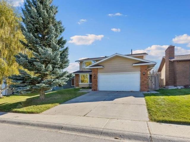 House for sale in Woodbine, Calgary