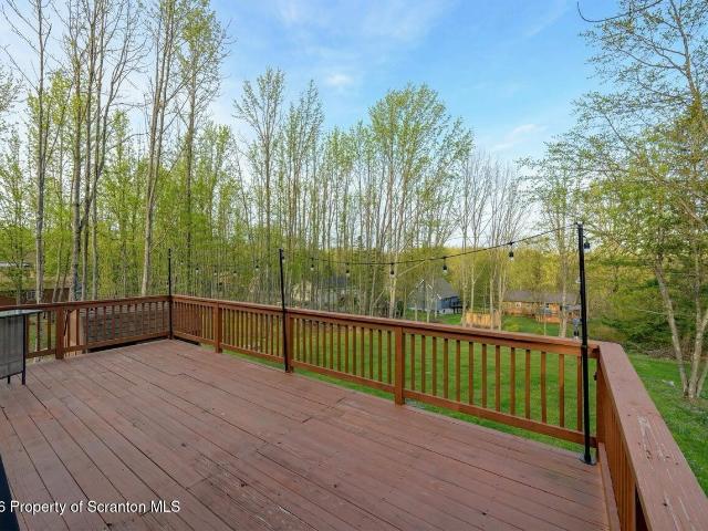 House for sale in Lake Ariel, Pennsylvania