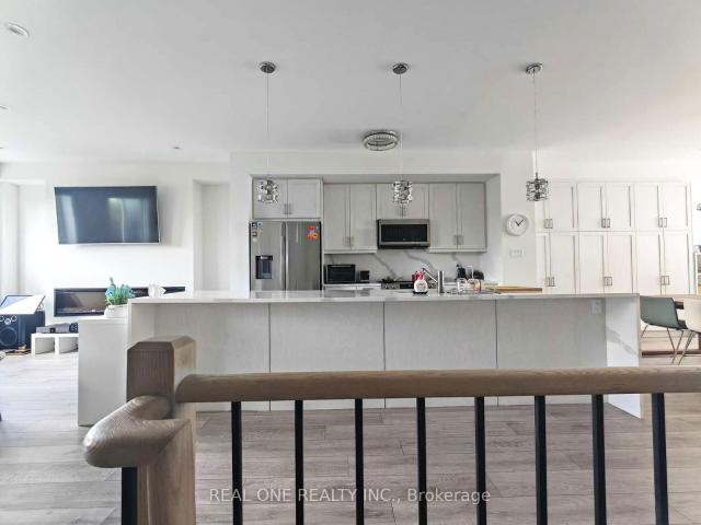 Townhouse for sale in Woburn, Ontario