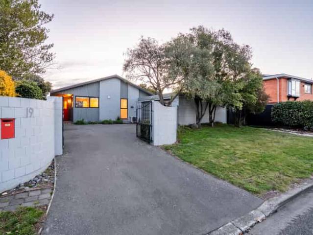 House for rent in Chaslands, Canterbury