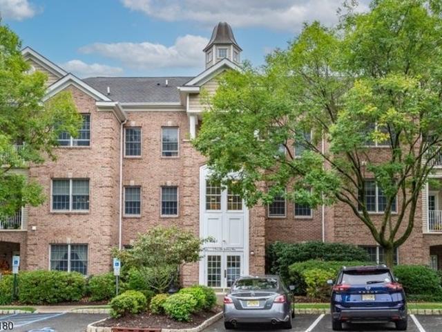 Condo for sale in Mount Arlington, Morris County
