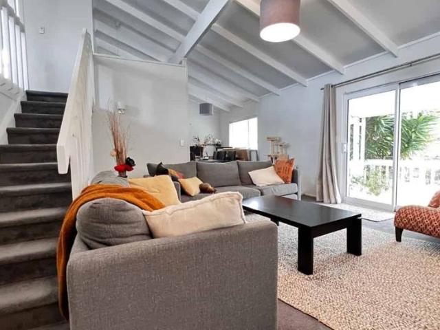 House for rent in Northcote Point, Kaipātiki