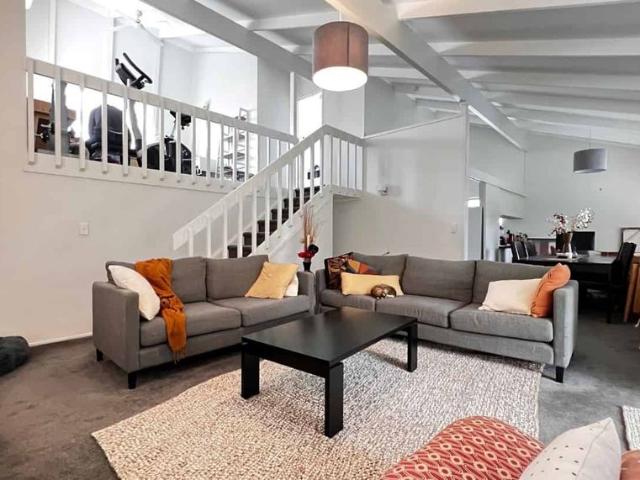 House for rent in Northcote Point, Kaipātiki
