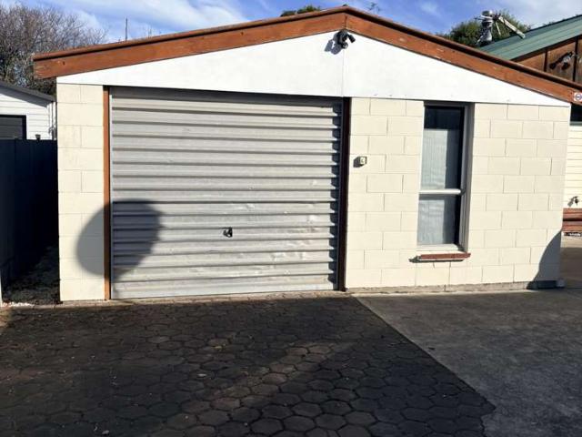 House for rent in Chaslands, Canterbury