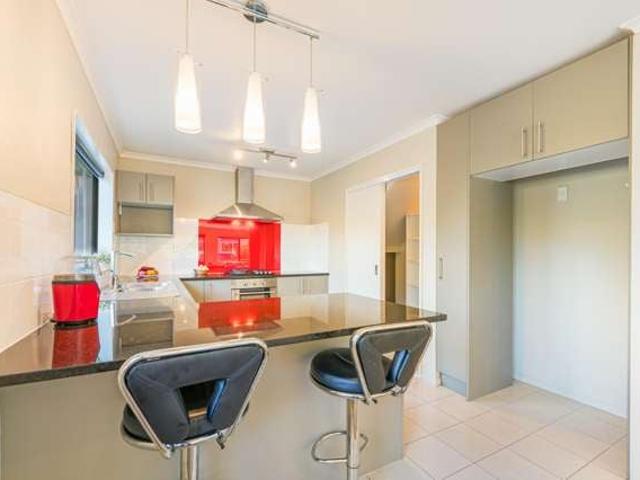 House for sale in Kelston