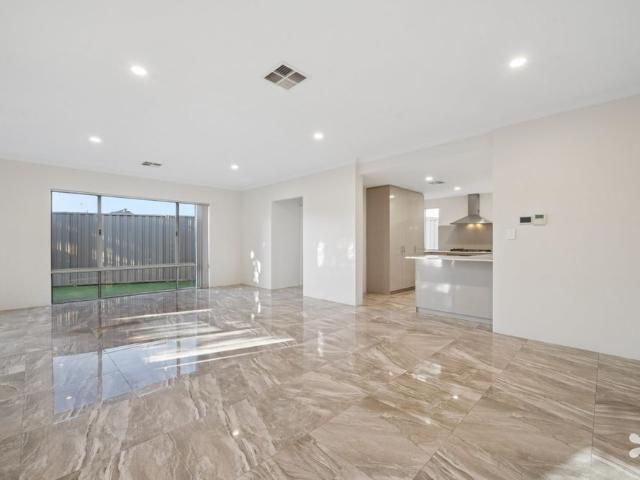 House for rent in Canning Vale, Western Australia