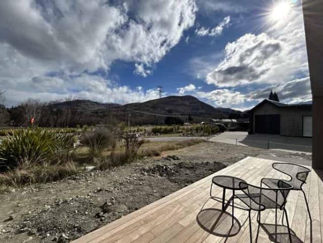 House for rent in Otakou