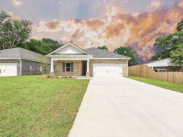 House for sale in Shalimar, Florida