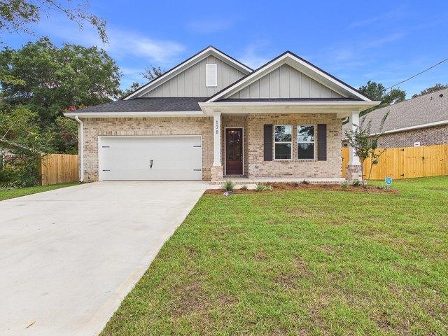 House for sale in Shalimar, Florida