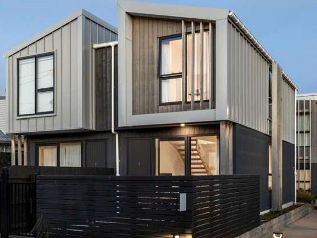 House for sale in Milford, Devonport-Takapuna