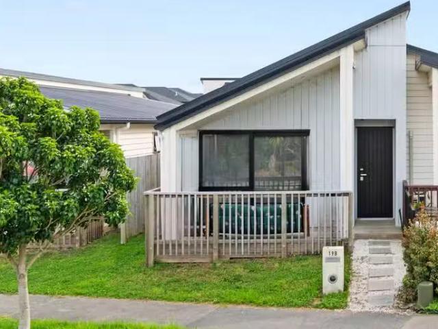 House for sale in Awhitu