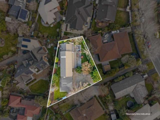 House for sale in Chaslands, Canterbury