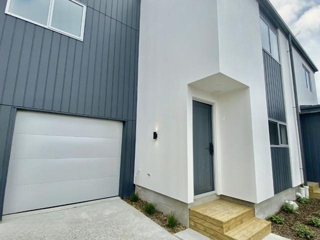 House for rent in Chaslands, Canterbury