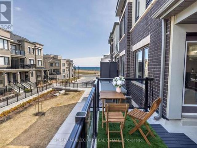 Townhouse for rent in Durham, Ontario