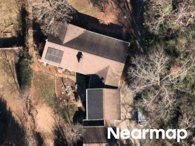 House for sale in Hickory House for sale in Hickory