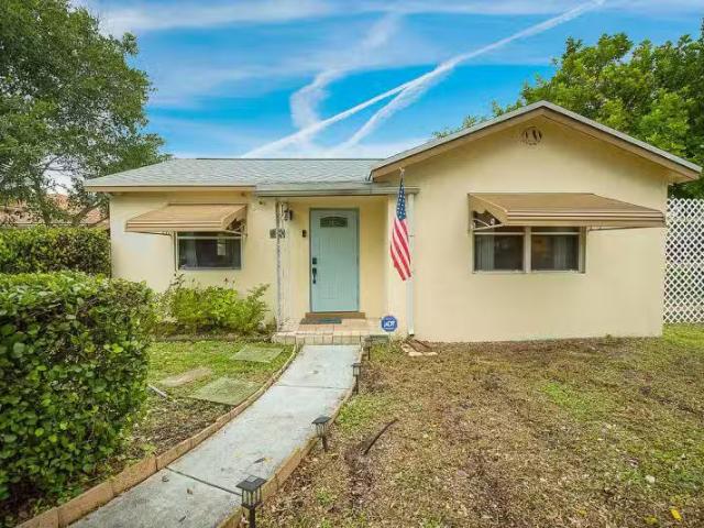 House for rent in Lake Worth