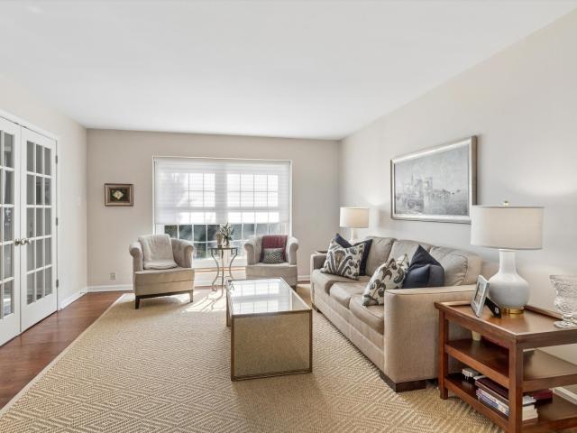 Townhouse for sale in Oak Brook, Illinois