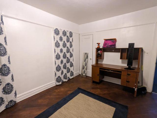 Room for rent in Arverne, New York