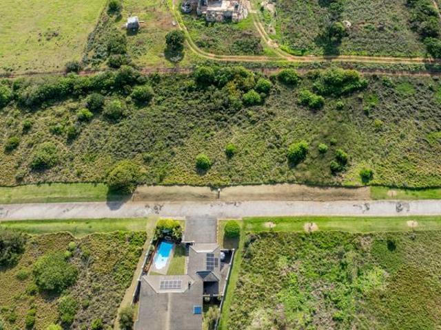 Property for sale in Bushmans River Mouth, Eastern Cape