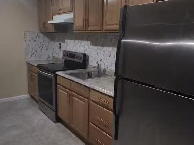 Condo for rent in Astoria