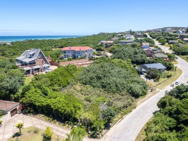 Property for sale in Bushmans River Mouth, Eastern Cape