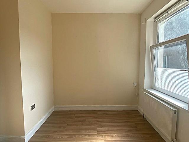 Apartment for rent in Falcon Lodge, Wales