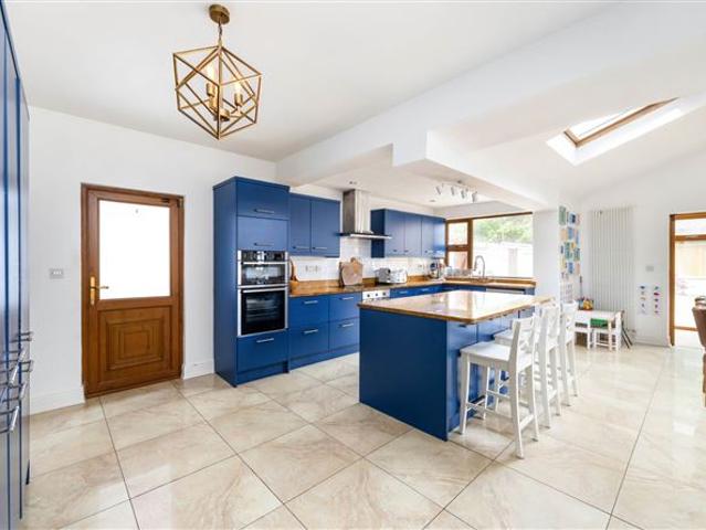 Detached House for sale in Bluebell, North Tipperary