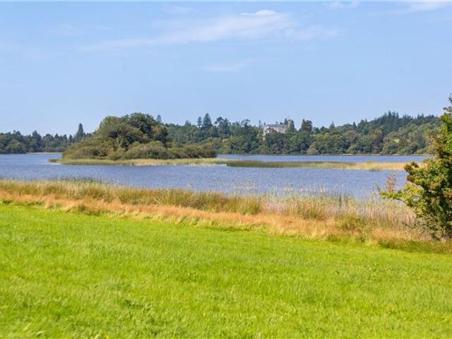 Detached House for sale in Lecarrow, Connacht