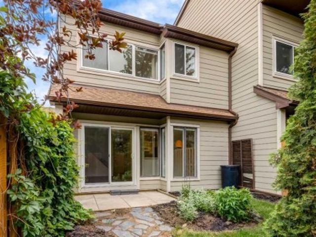Townhouse for sale in Northwest, Alberta