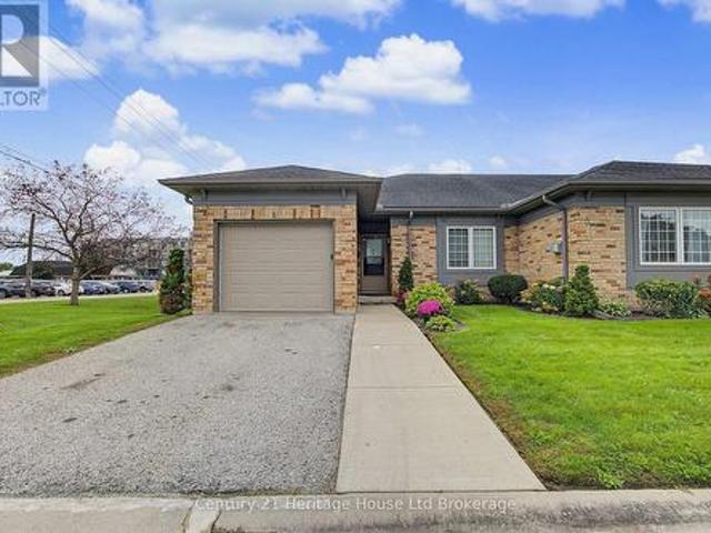 Townhouse for sale in Tillsonburg, Southwestern Ontario