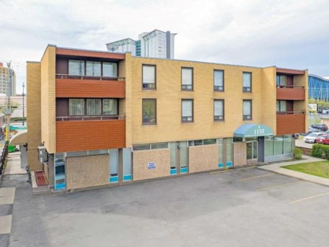 House for sale in Capitol Hill, Calgary