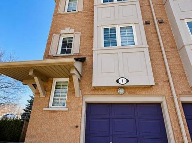 Townhouse for sale in Mississauga, Ontario