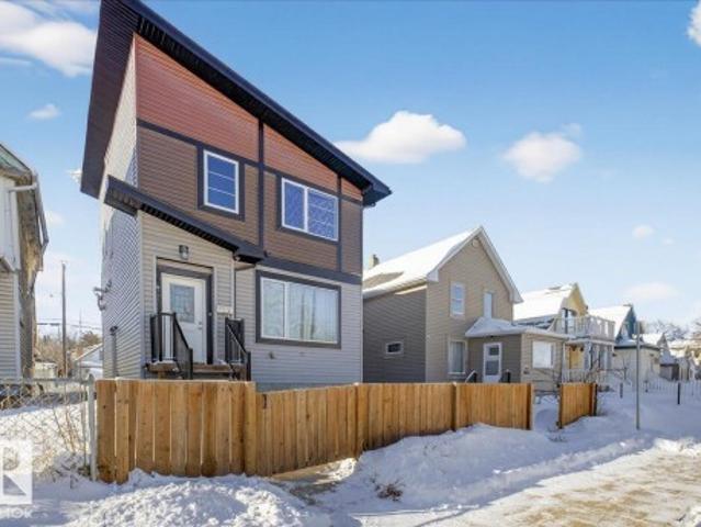 Duplex for sale in Wedgewood, Alberta