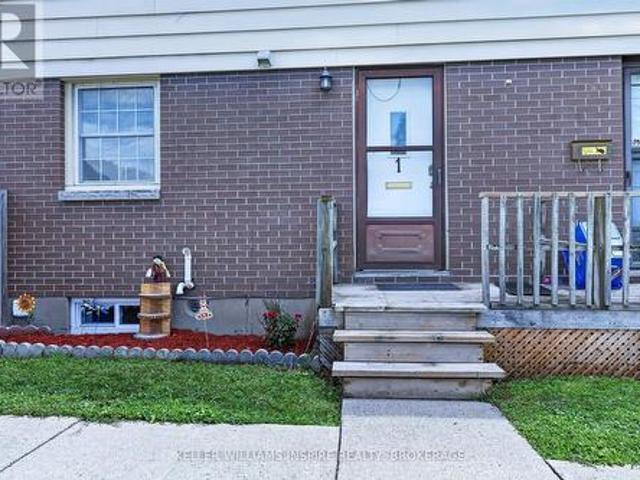 Townhouse for sale in Kingston, Ontario