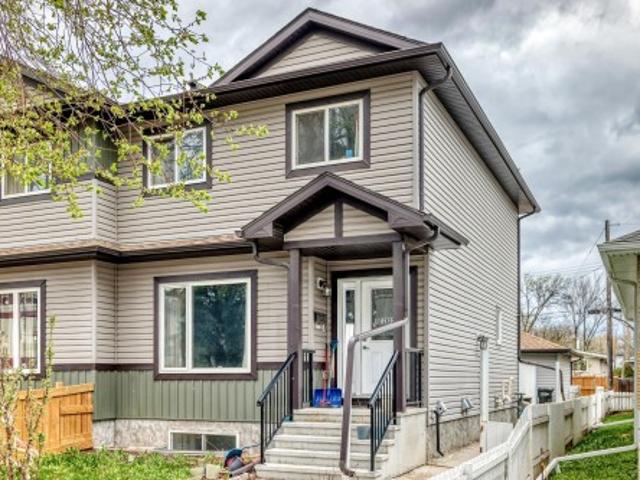 Duplex for sale in Wedgewood, Alberta
