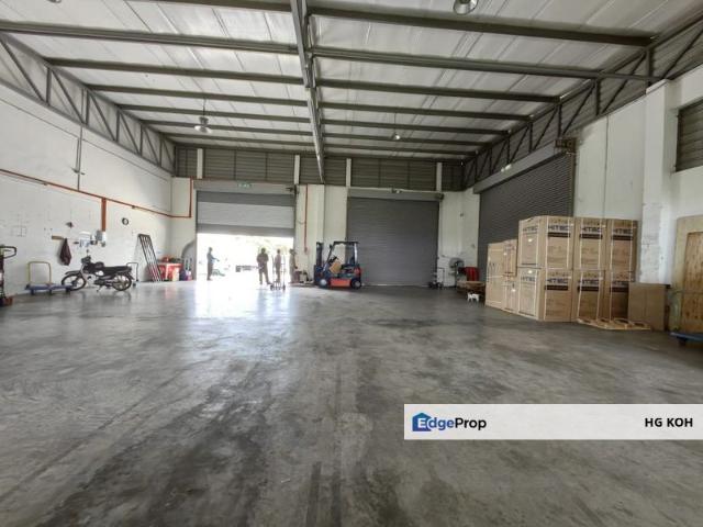 Warehouse for sale in Rembia, Malaka