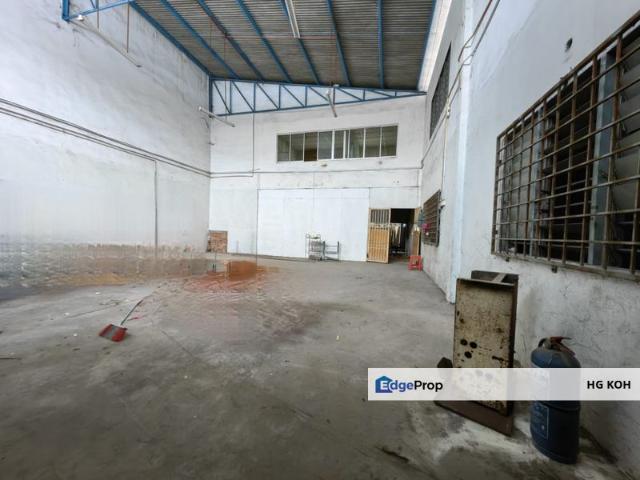 Warehouse for rent in Malaka
