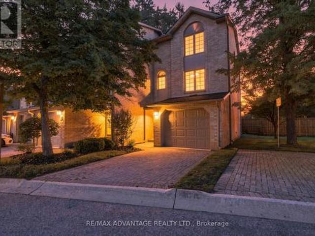 Townhouse for sale in Arva, Ontario