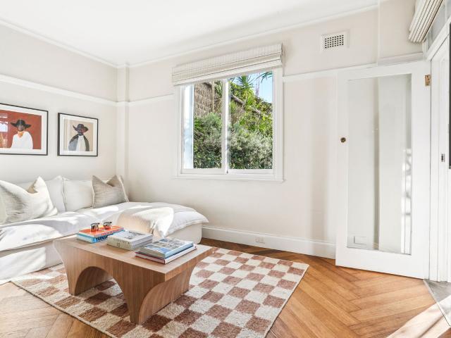 Apartment for rent in Elizabeth Bay, Sydney