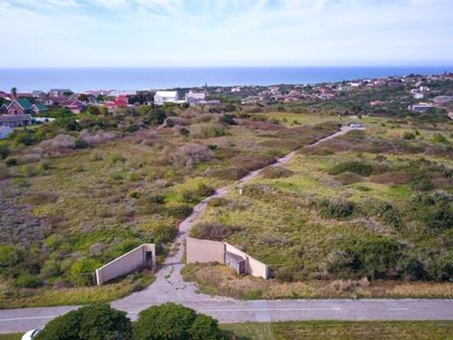 Property for sale in Bushmans River Mouth, Eastern Cape