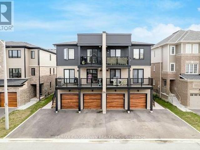 Townhouse for sale in Barrie, Ontario